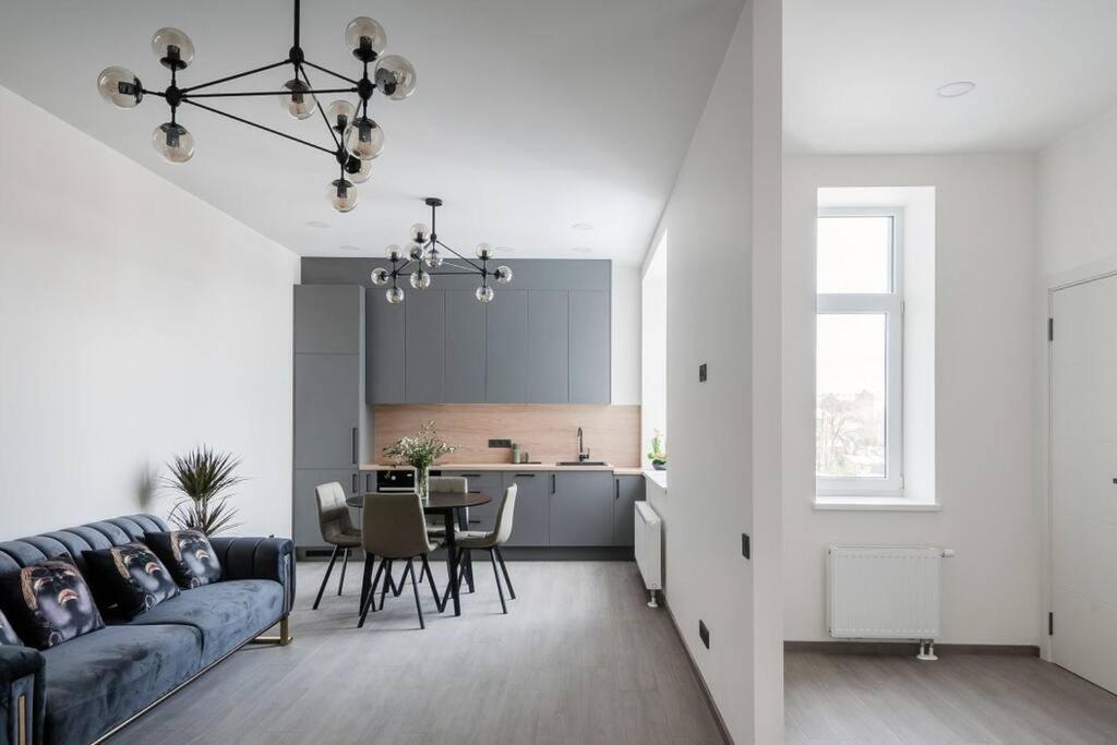 Spacious Home In Central Riga Buitenkant foto
